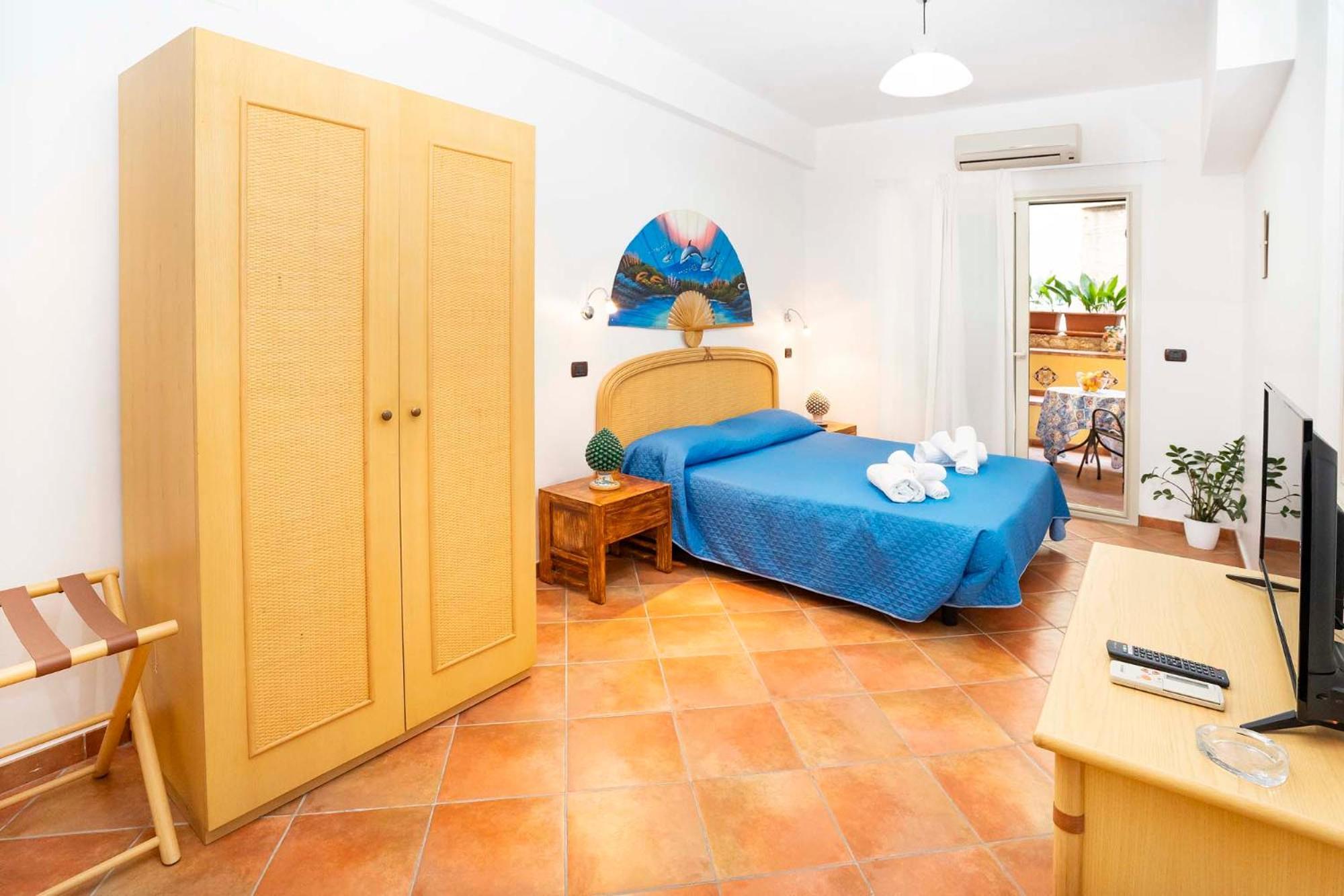Le Tartarughe Aparthotel Letojanni Exteriör bild