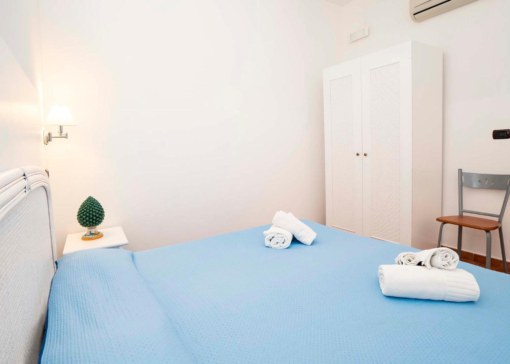 Le Tartarughe Aparthotel Letojanni Exteriör bild