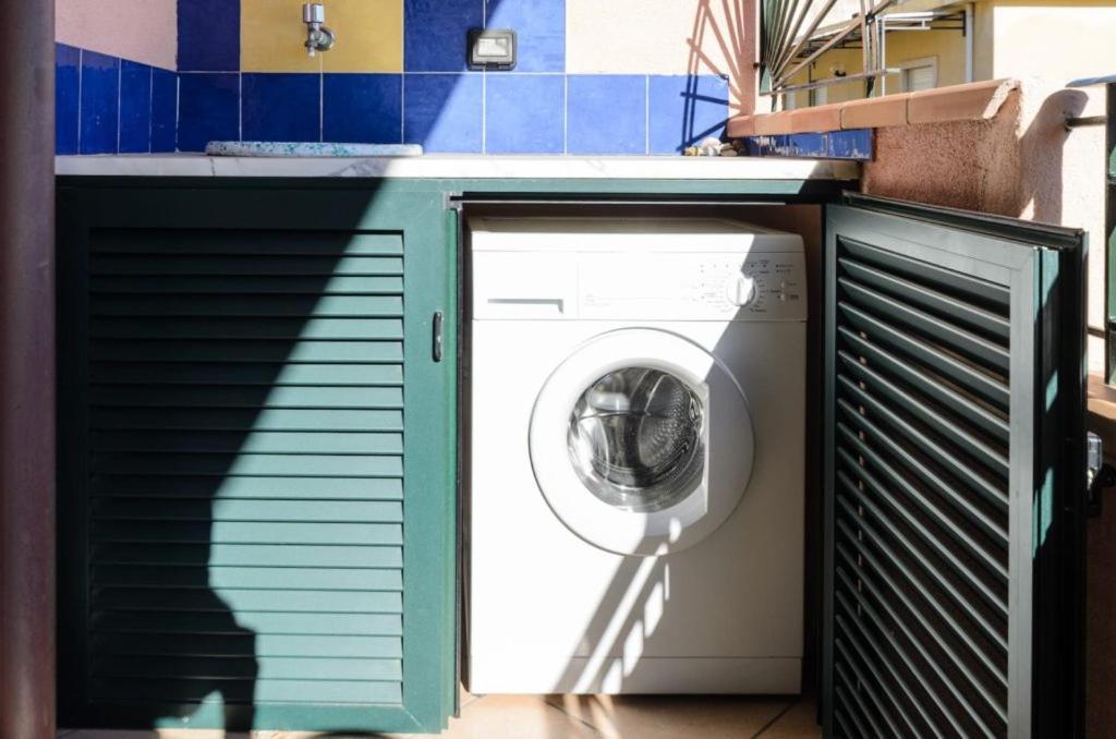 Le Tartarughe Aparthotel Letojanni Exteriör bild